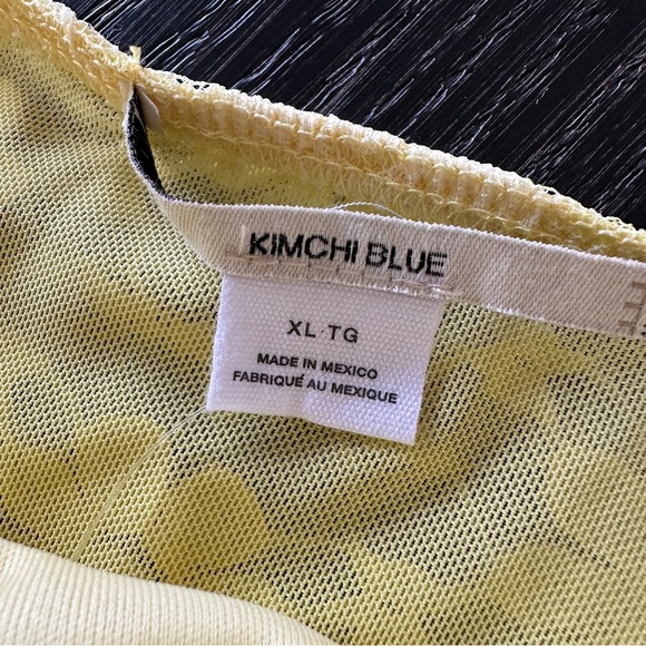 Urban Outfitters Kimchi Blue Kori Strapless Floral Lace Crop Top in Yellow, XL - Picture 6 of 13